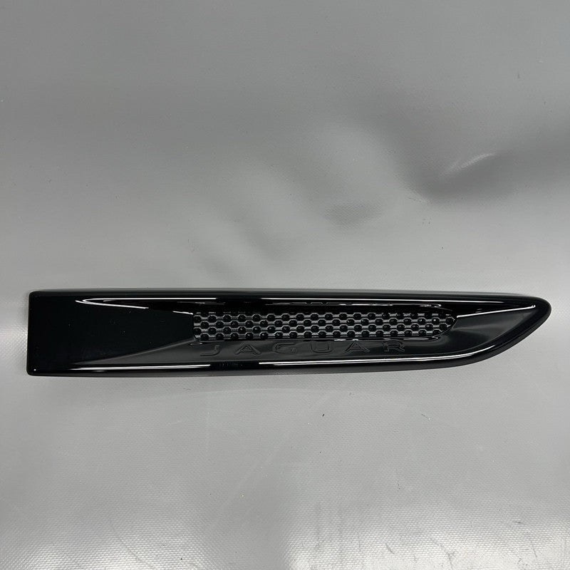 T4A30230 JAGUAR F-PACE FENDER TRIM RIGHT BLACK 2017 2018 2019 2020 2021 2022 2023 OEM