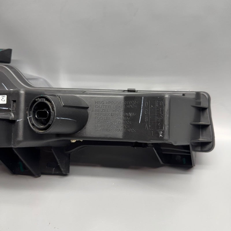 TESLA MODEL 3 FOG LIGHT LEFT DRIVER 2017 2018 2019 2020 2021 2022 3PIN