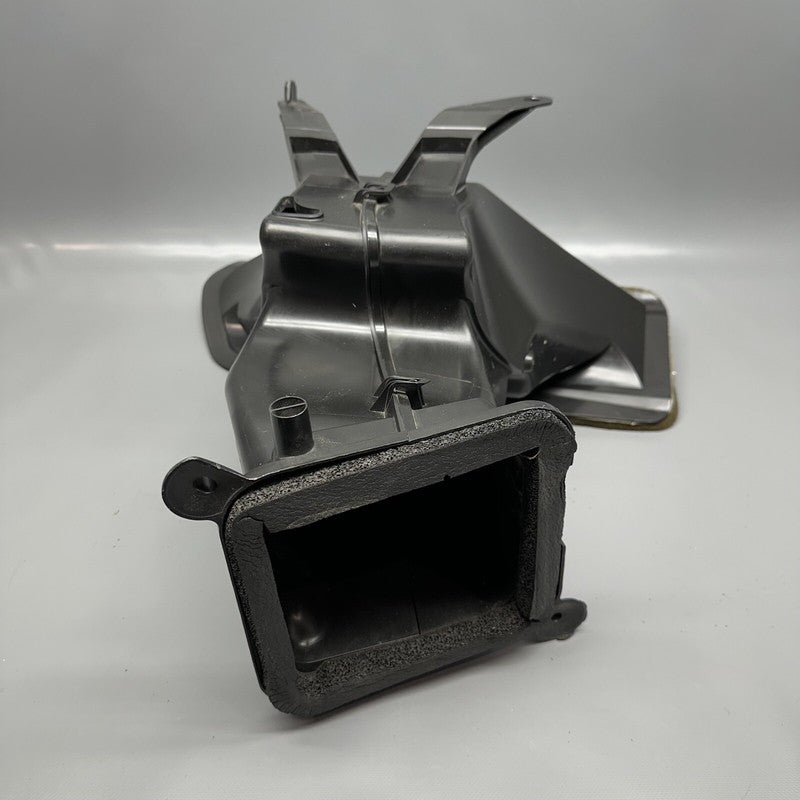 1509536-00-A TESLA MODEL Y AIR INTAKE DUCT 2020 2021 2022 2023 OEM 1509536-00-A