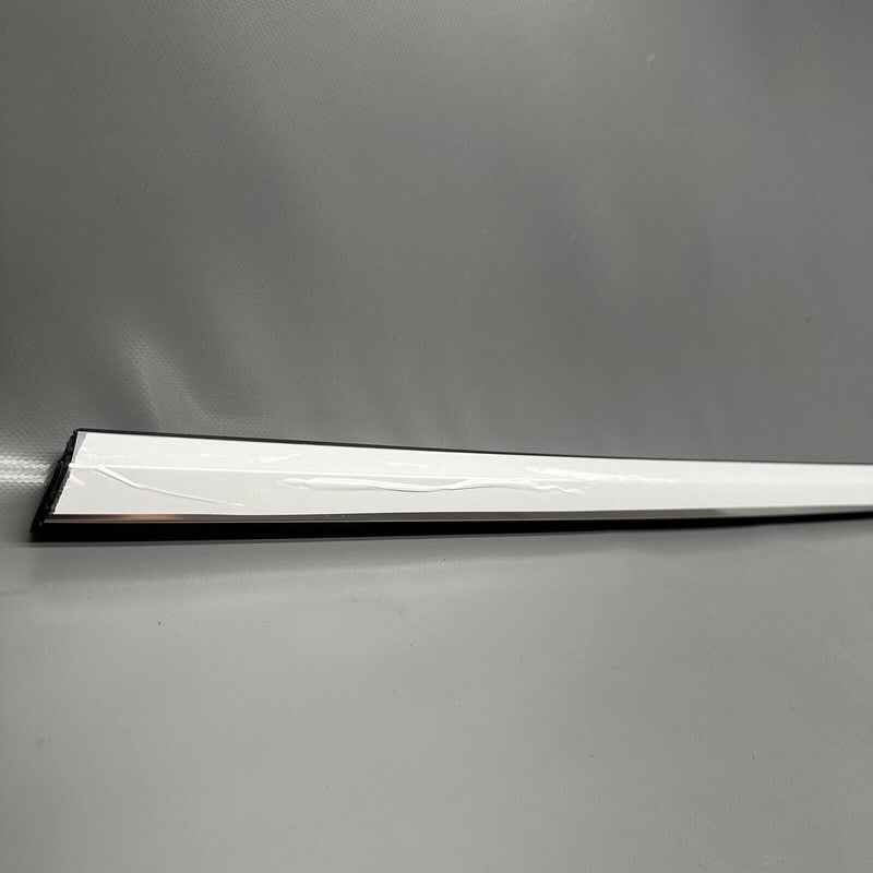 1080681-00-H TESLA MODEL 3 DOOR WINDOW MOLDING LEFT FRONT 2017 18 19 20 21 2022 1080681-00-H