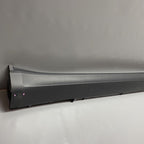 95B853554B PORSCHE MACAN ROCKER MOLDING RIGHT PASSENGER 2015 2016 2017 2018 OEM 95B853664B