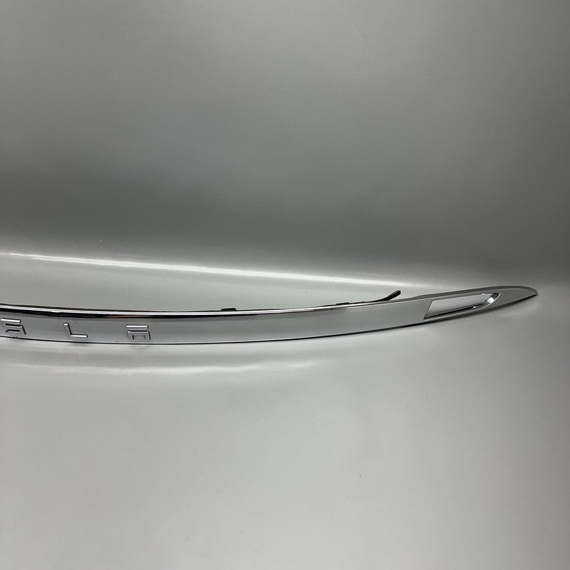 1025776-00-A TESLA MODEL S LIFTGATE CHROME TRIM MOLDING 2012 2013 2014 2015 OEM 1025776-00-A