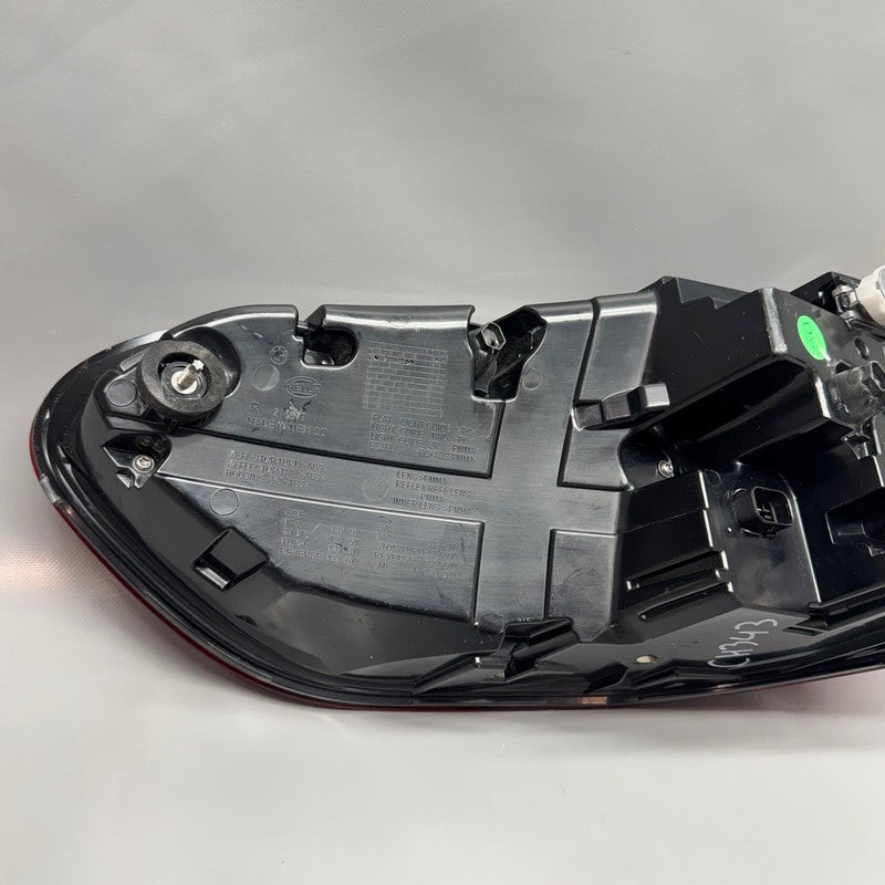 BMW X5 TAIL LIGHT RIGHT PASSENGER X5M 2019 2020 2021 2022 2023 OEM 374