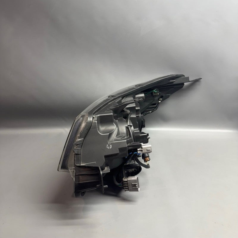 SUBARU FORESTER HEADLIGHT RIGHT PASSENGER 2017 2018 HALOGEN OEM