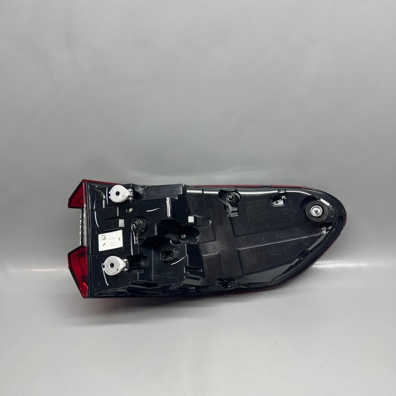 BMW X5 TAIL LIGHT LEFT DRIVER X5M 2019 2020 2021 2022 2023 OEM 3744226