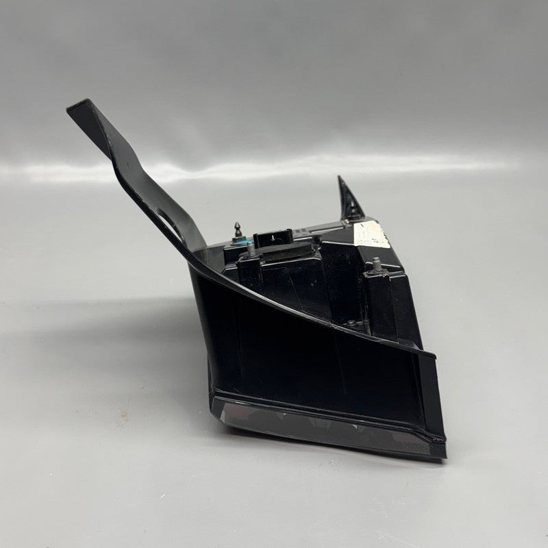 TESLA MODEL 3 TAIL LIGHT LEFT DRIVER 2017 2018 2019 2020 2021 2022 202