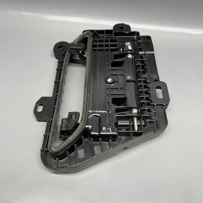 1046122-00-E TESLA MODEL S DOOR HANDLE RIGHT FRONT 2017 2018 2019 2020 GEN 2 OEM 1046122-00-E