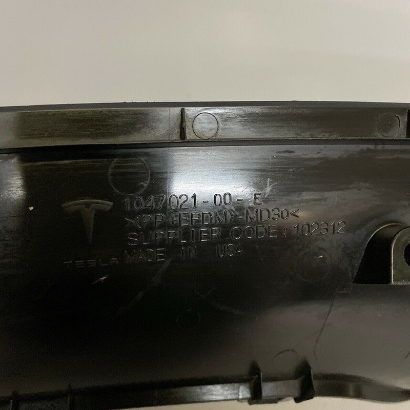 1047021-00-E TESLA MODEL X GRILLE INSERT FRONT UPPER 1047021-00-E 2016 2017 2018 2019 OEM
