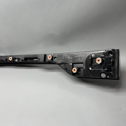 9Y0945081Q PORSCHE CAYENNE TAIL LIGHT CENTER TRUNK 2019 2020 2021 LED OEM 9Y0945081Q