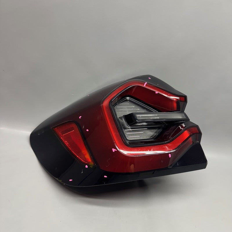 BMW X3 TAIL LIGHT LEFT DRIVER 2022 2023 2024 LED OEM 3946304907