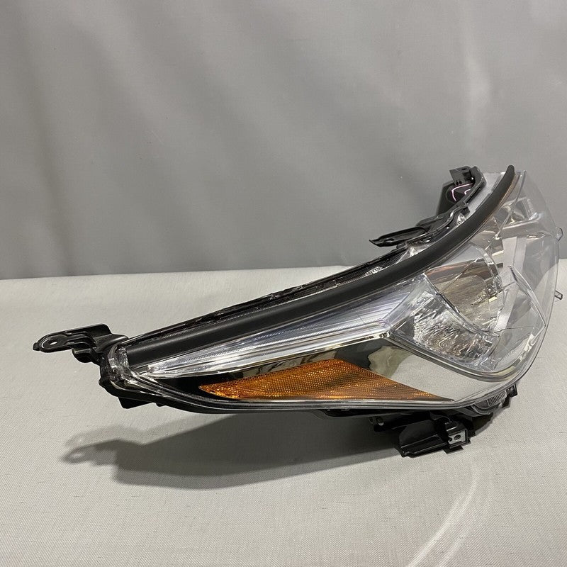 TOYOTA HIGHLANDER HEADLIGHT RIGHT SIDE HALOGEN OEM 2017 2018 2019