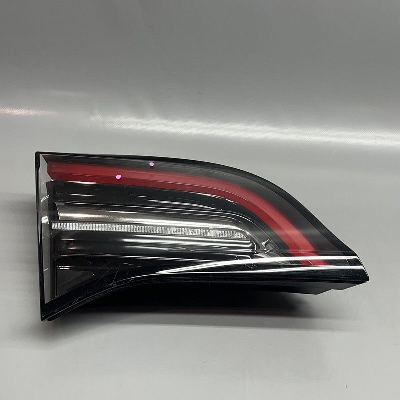 TESLA MODEL Y TAIL LIGHT TRUNK LEFT 2020 2021 2022 2023 LED OEM 150208