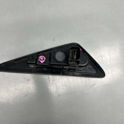 1495865-20-C TESLA MODEL 3 Y FENDER CAMERA MARKER LEFT 2018 2019 2020 2021 2022 1495865-20-C