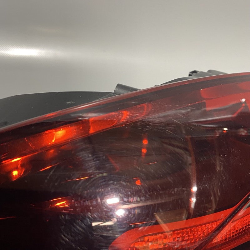 7P5945207H PORSCHE CAYENNE TAIL LIGHT LEFT DRIVER SIDE LED OEM 2015 2016 2017 