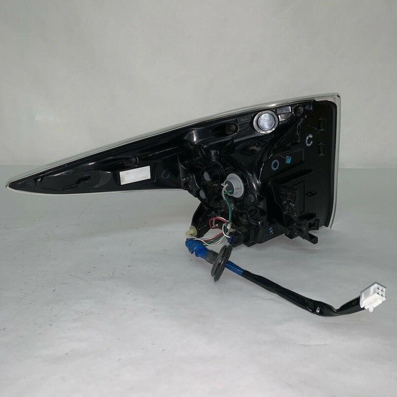 81550-47290-B TOYOTA PRIUS TAIL LIGHT RIGHT PASSENGER SIDE 2016 2017 LED OEM