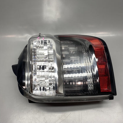 TOYOTA 4 RUNNER TAIL LIGHT RIGHT SIDE 2014 2015 2016 2017 2018 2019 2020 OEM 