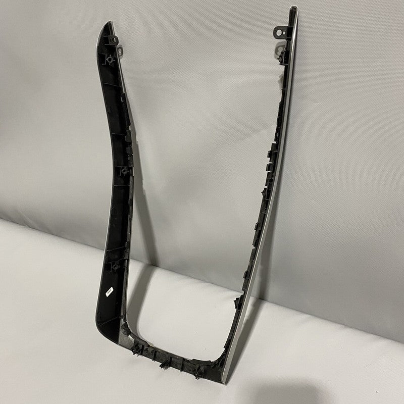 8K0863305 AUDI A4 A5 CONSOLE TRIM MOLDING FRAME 8K0863305 2013 2014 2015 2016 OEM