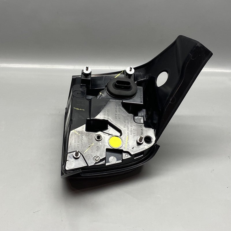 1502086-00-D TESLA MODEL Y TAIL LIGHT LEFT DRIVER 1502086-00-D 2020 2021 2022 LED OEM