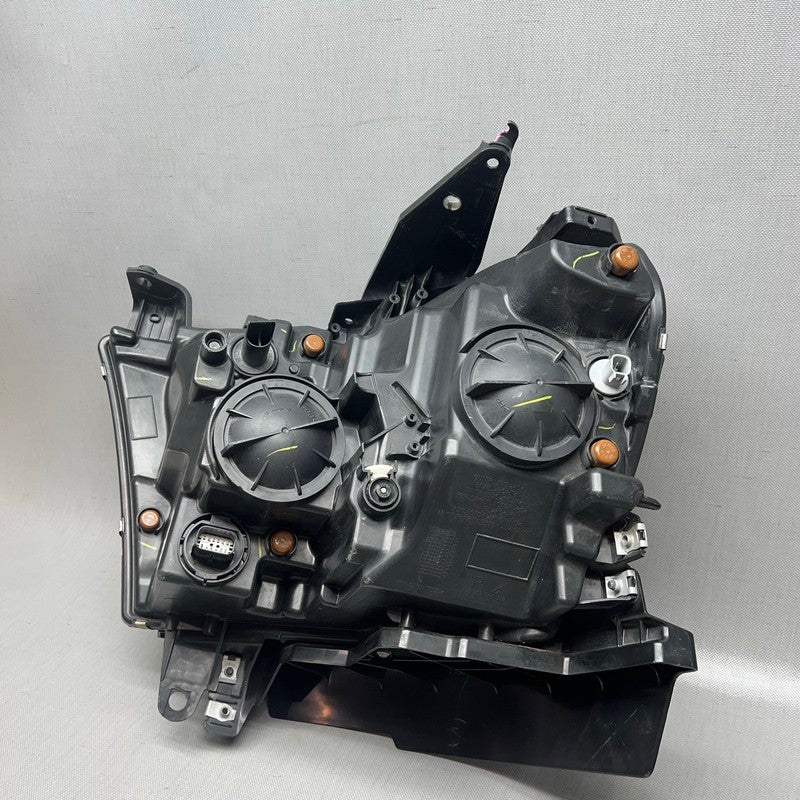 RAM 1500 HEADLIGHT RIGHT PASSSENGER 2019 2020 2021 2022-2025 HALOGEN D