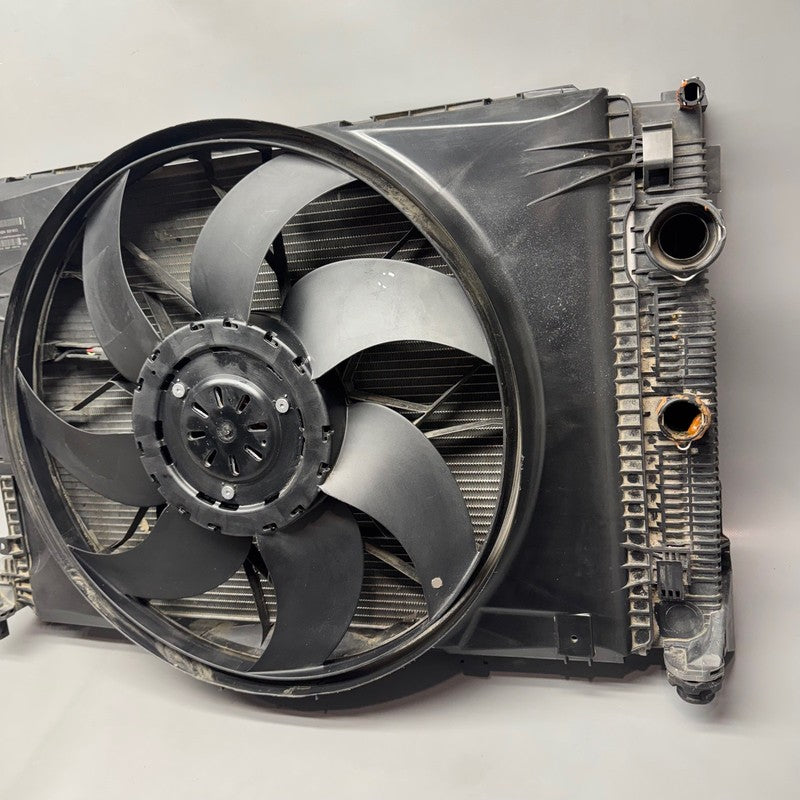 MERCEDES BENZ C250 COOLING RADIATOR FAN 2012 2013 2014 OEM A2049066802