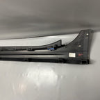 670010791 MASERATI GHIBLI ROCKER MOLDING RIGHT PASSENGER 2014 2015 2016 2017 670010791 oem