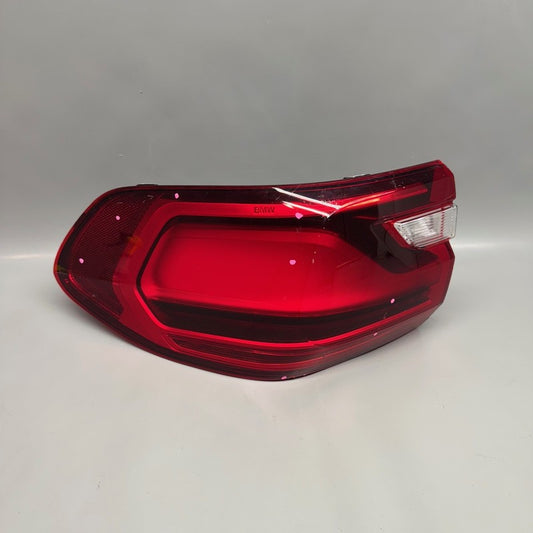 BMW X7 TAIL LIGHT LEFT DRIVER 2019 2020 2021 2022 OEM 35A164A505