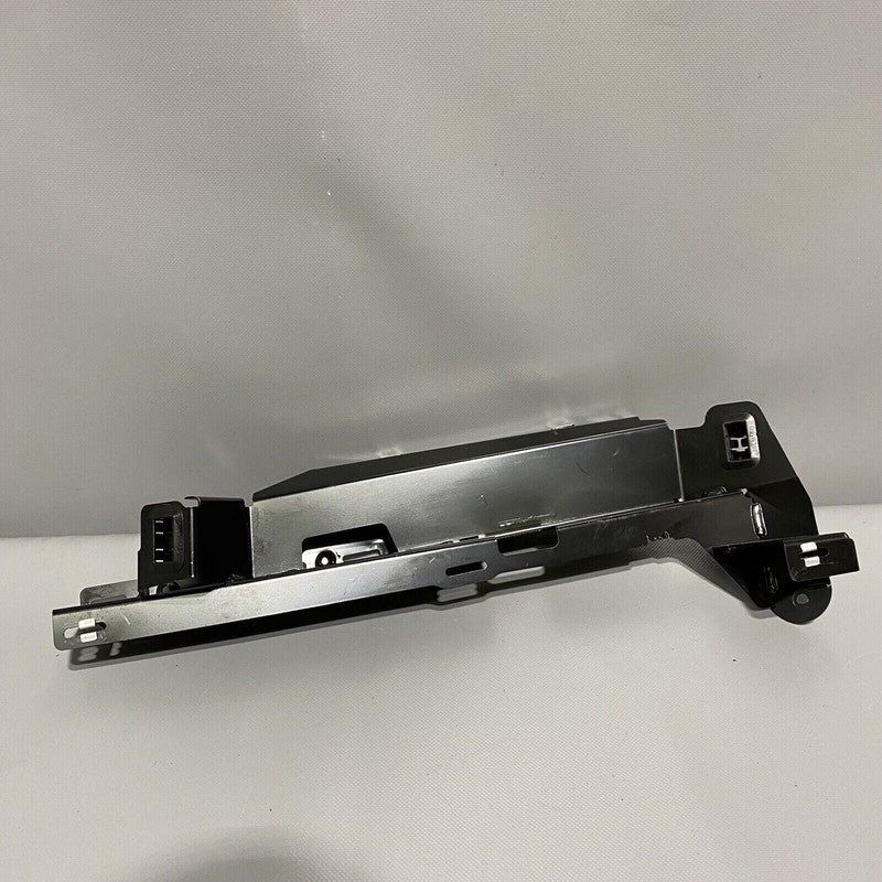 4ML885967 LAMBORGHINI URUS PILLAR TRIM BRACKET LEFT 2017 2018 2019 2020 OEM