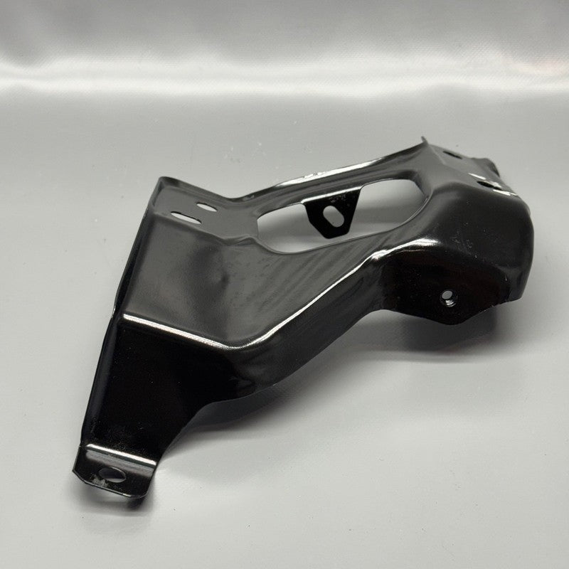 TESLA MODEL 3 FENDER SUPPORT BRACKET RIGHT 2017 2018 2019 2020 OEM 108