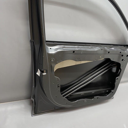 7P0831311B PORSCHE CAYENNE DOOR LEFT FRONT 7P0831311B 2011 2012 2013 2014 2015 2016 2017 