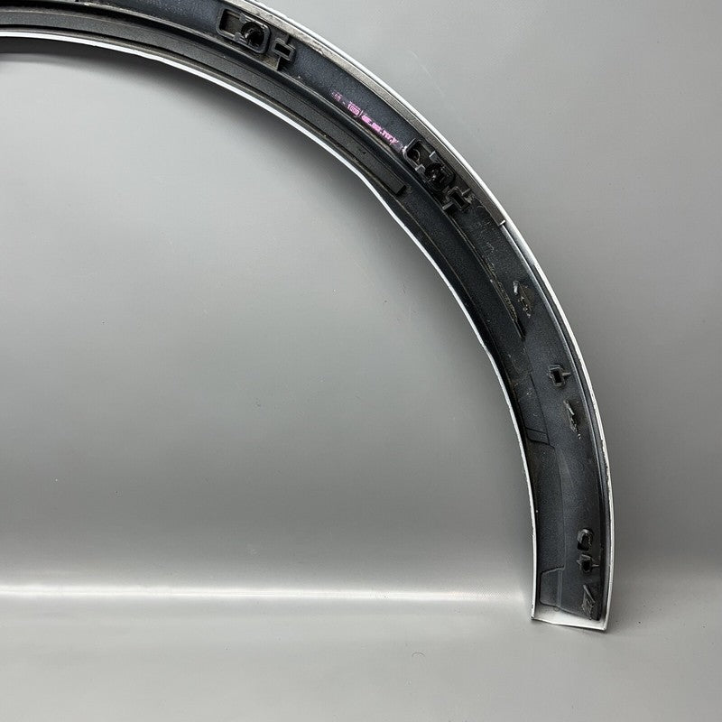 4KE853717F AUDI E-TRON FENDER FLARE MOLDING RIGHT FRONT 2019 20 21 22 2023 OEM 4KE853717F
