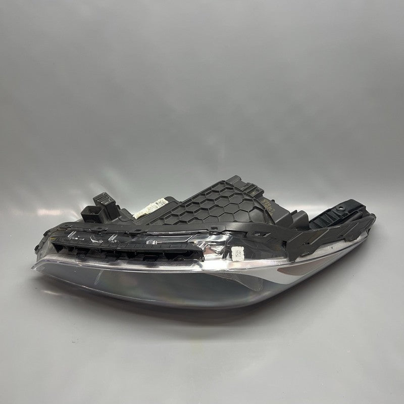 92102-J0XXX HYUNDAI ACCENT HEADLIGHT RIGHT PASSENGER 2018 2019 2020 HALOGEN OEM 