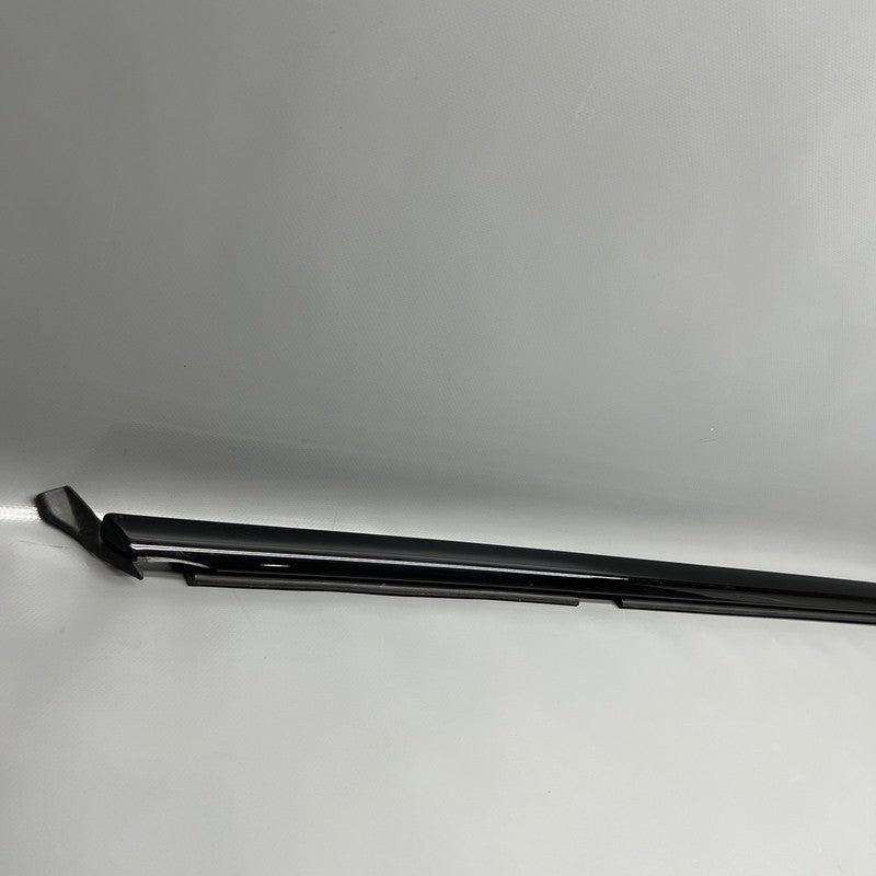 PORSCHE CAYENNE DOOR BELT MOLDING LEFT FRONT 2019 2020 OEM 9Y0837477D