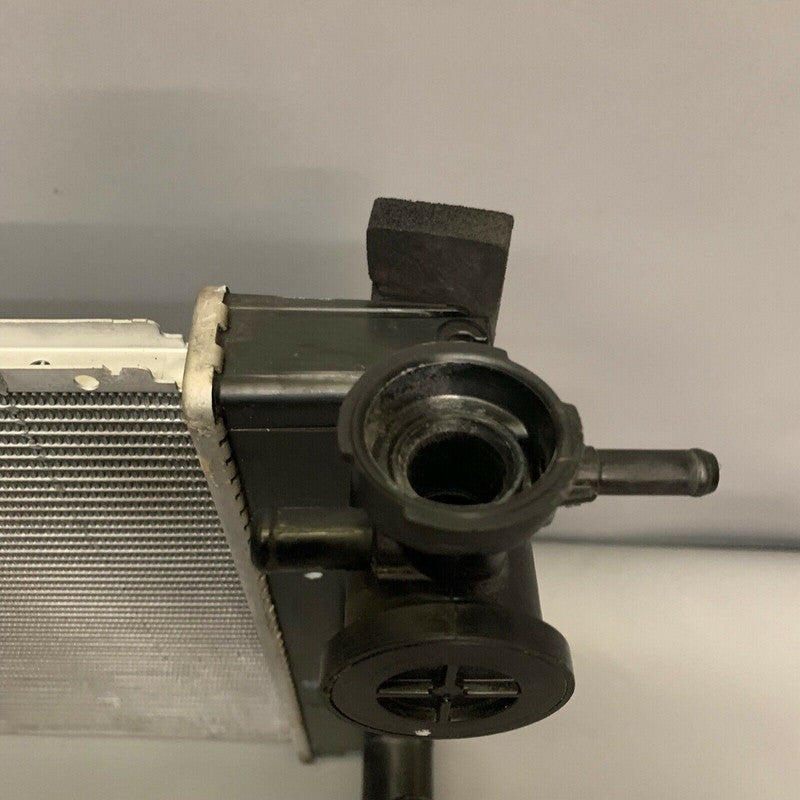 AA422176-3901 TOYOTA COROLLA RADIATOR 2014 2015 2016 OEM 