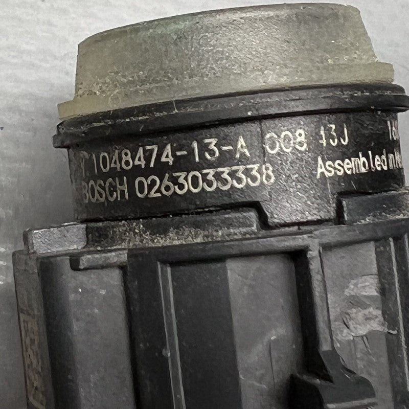 1048474-13-A TESLA MODEL S,X PARKING SENSOR 2016 2017 2018 2019 2020 OEM 1048474-13-A