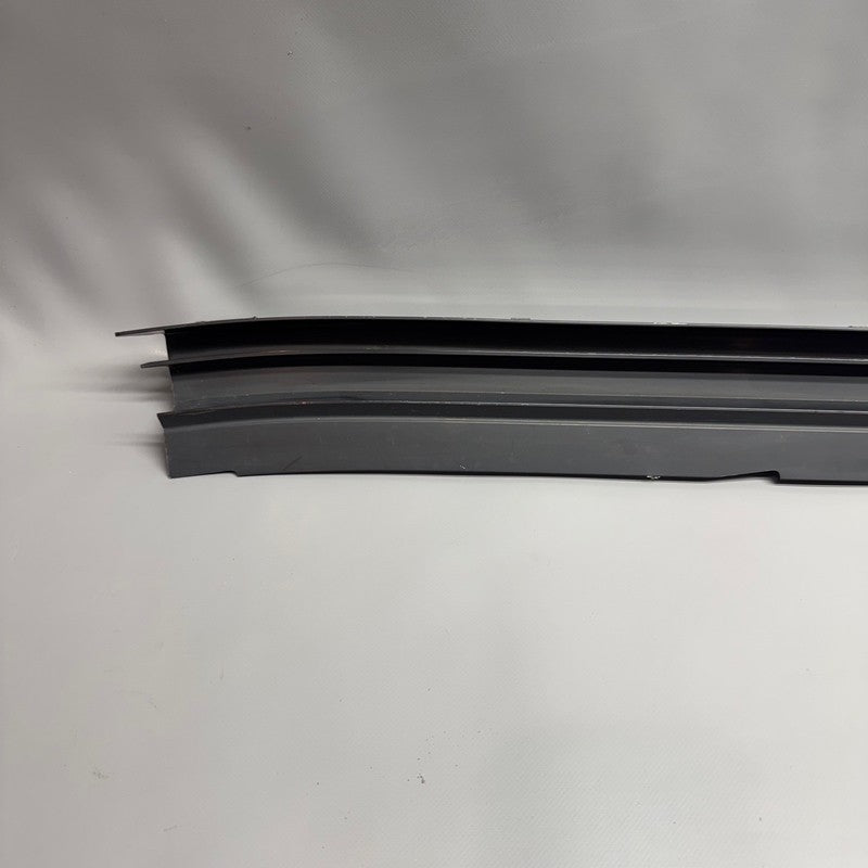 TESLA CYBERTRUCK HORIZONAL GUIDE RAIL RIGHT 2024 2025 OEM 1852129-00-D