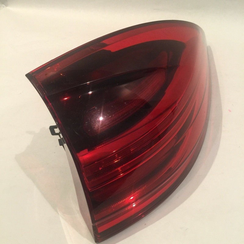 7P5945208H PORSCHE CAYENNE TAIL LIGHT RIGHT PASSENGER 2015 2016 2017 LED OEM 