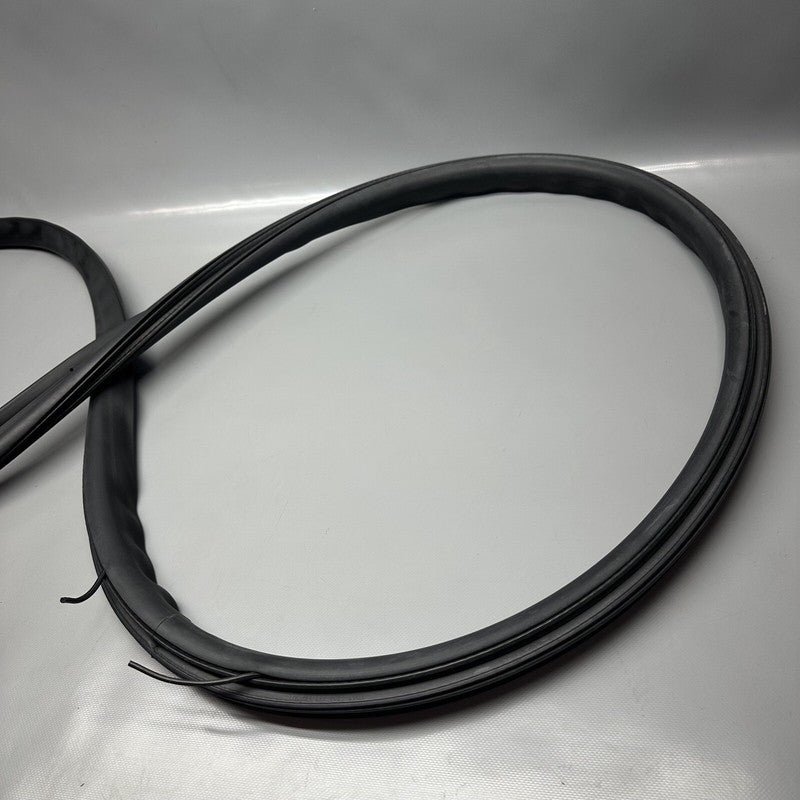 6009581-00-C TESLA MODEL S FRUNK STORAGE COMPARTMENT SEAL 2012 13 14 15 2016 OEM 6009581-00-C