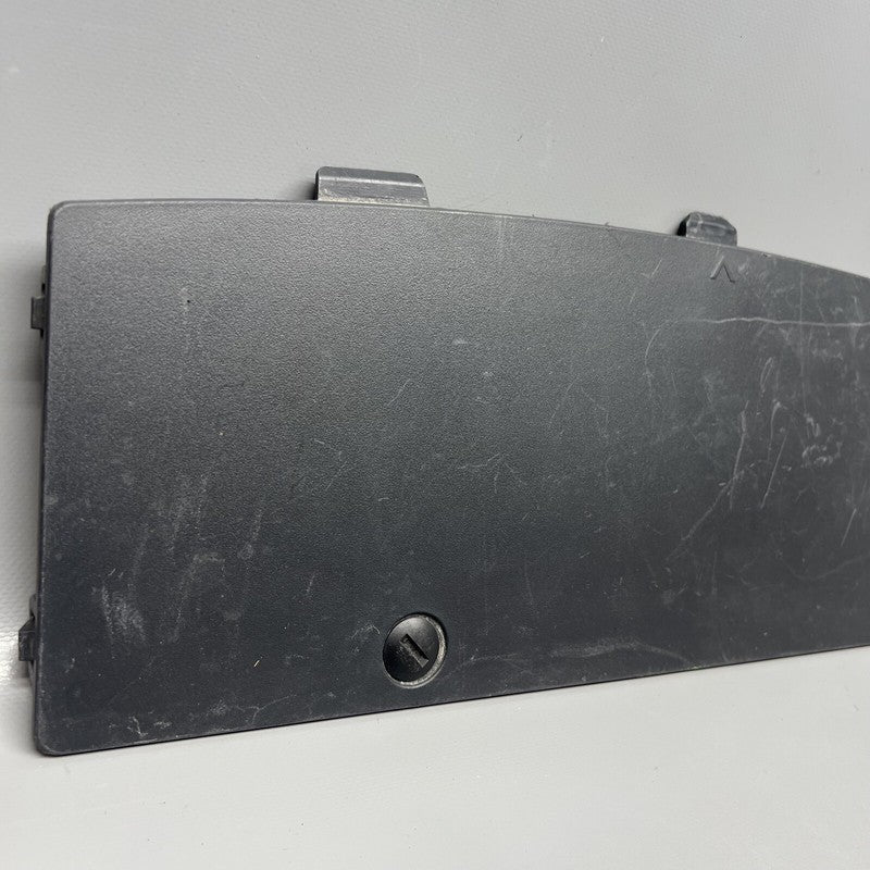 1135412-00-A TESLA MODEL 3 TOW HITCH COVER REAR CAP 2017 2018 2019 2020 2021 OEM 1135412-00-A