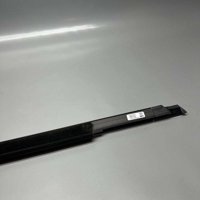 83A837475 AUDI Q3 DOOR WINDOW MOLDING LEFT FRONT 2019 2020 2021 2022 2023 OEM 83A837475