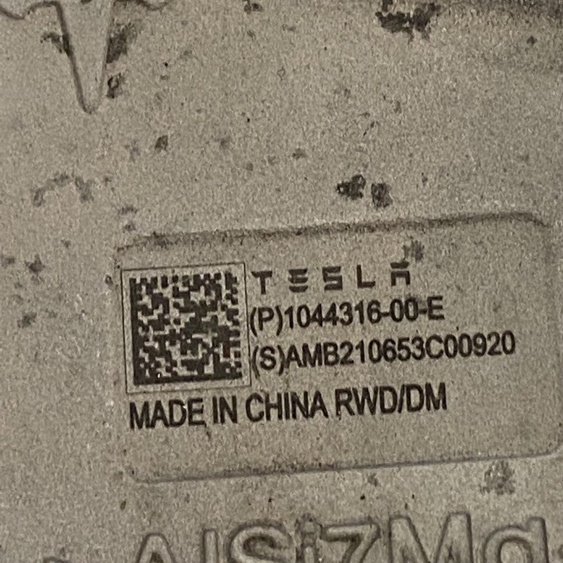 1044316-00-E TESLA MODEL 3 KNUCKLE RIGHT FRONT RWD/DM 2017 2018 2019 2020 2021 OEM