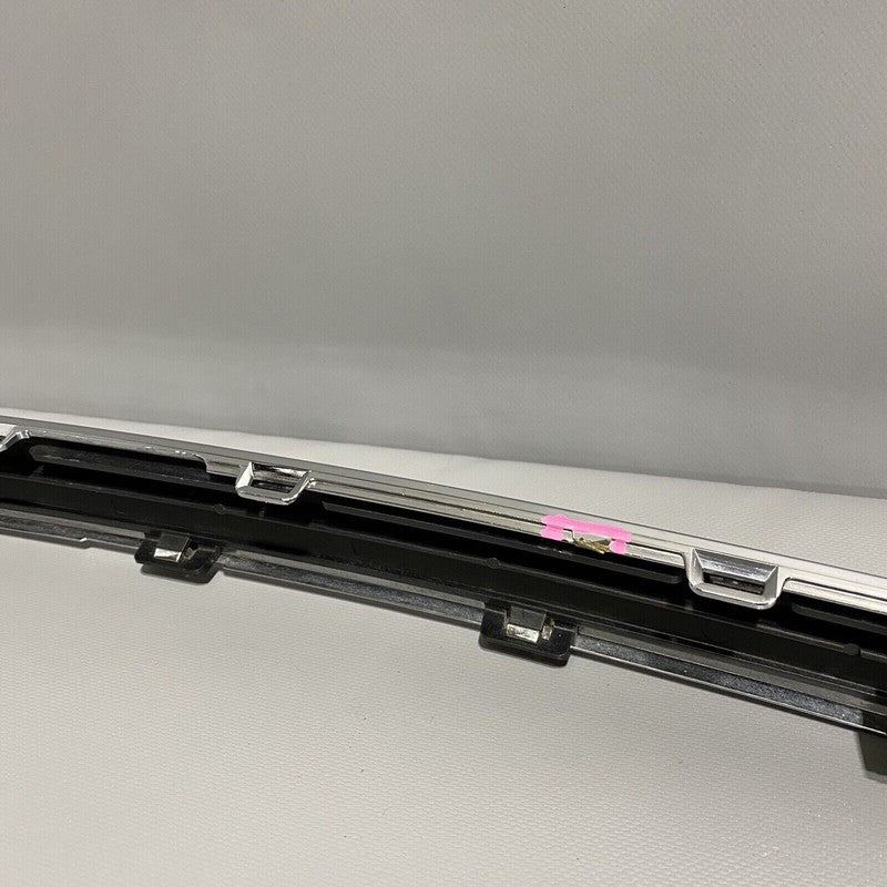 51137211167 BMW 535 GT 550 CHROME LIFTGATE TRIM MOLDING 2010 2011 2012 2013 2014 2015 2016 