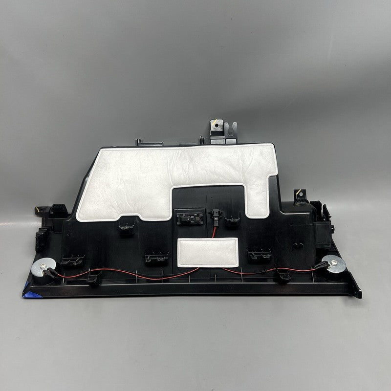 1935934-50-D TESLA MODEL Y BOX DASH STORGAE 2025 OEM 1935934-50-D