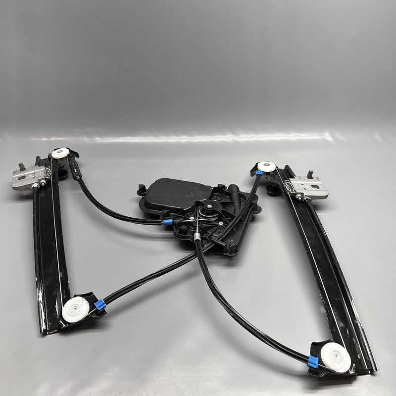 1096621-14-J TESLA MODEL 3 DOOR WINDOW REGULATOR RIGHT FRONT 2017 18 19 2020 OEM 1096621-14-J