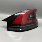 TESLA MODEL X TAIL LIGHT LEFT DRIVER 1034333-00-B 2016 2017 2018 2019 