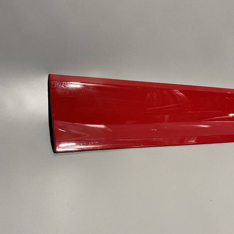 95B837890G PORSCHE MACAN GTS RIGHT FRONT LOWER MOLDING TRIM 2017 2018 2019 2020 OEM