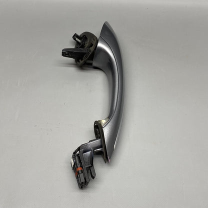 7305284 BMW 528 DOOR HANDLE RIGHT FRONT KEYLESS 2014 2015 2016 F10 OEM 7305284