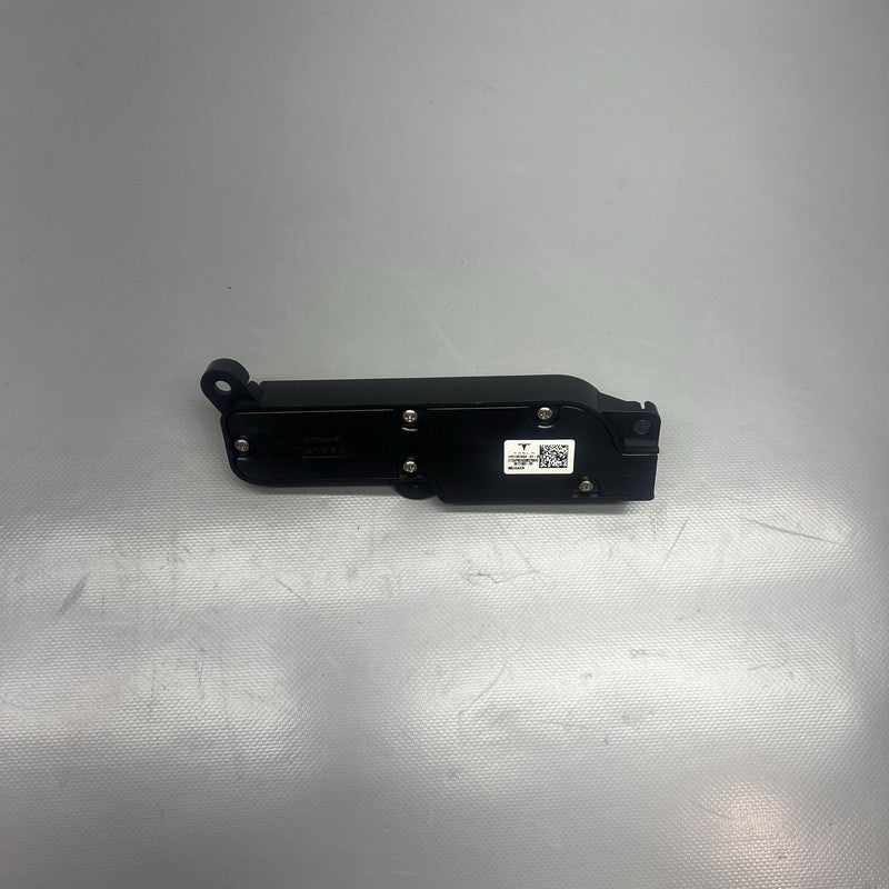 1551854-01-B TESLA MODEL Y SEAT SWITCH LEFT DRIVER 2020 2021 2022 2023 2024 1551854-01-B