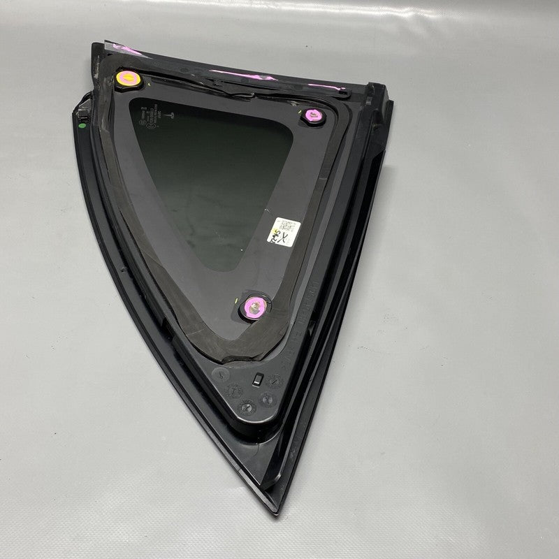 1495741-00-E TESLA MODEL Y QUARTER GLASS RIGHT REAR 2020 2021 2022 2023 OEM 1495741-00-E