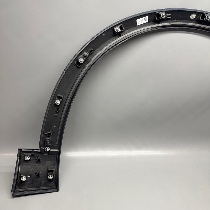 AUDI Q6 E TRON FENDER FLARE LEFT FRONT 2025 2026 OEM 85H853717B