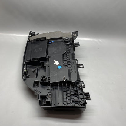 L8B2-13405-DD LAND ROVER TAIL LIGHT LEFT DRIVER 2020 2021 2022 OEM L8B2-13405-DD